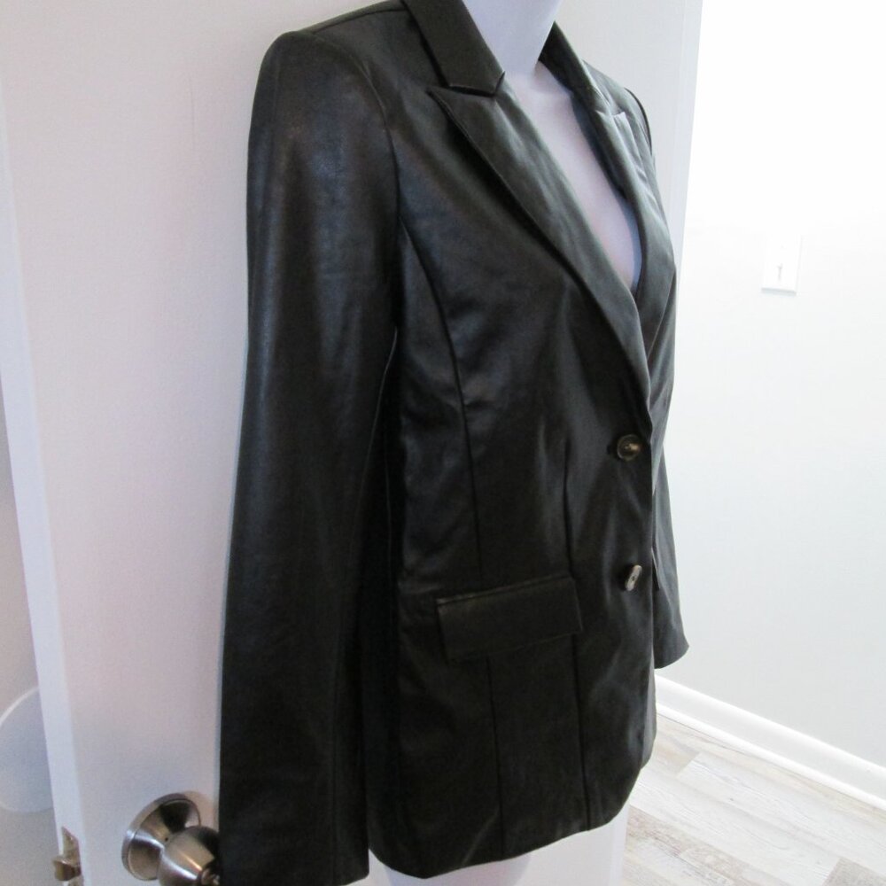 Gabrielle Union Faux Leather Blazer – XS – New With Tags - Picture 5 of 8